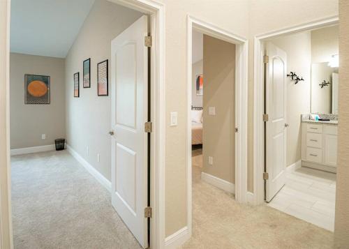 Across from Beach - Game Room - 3 bd in Daytona Beach Shores, USA