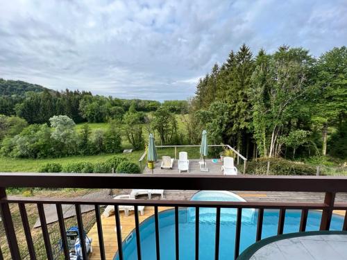 Balkons/terase, Gîtes des planchettes in Clairvaux-Les-Lacs