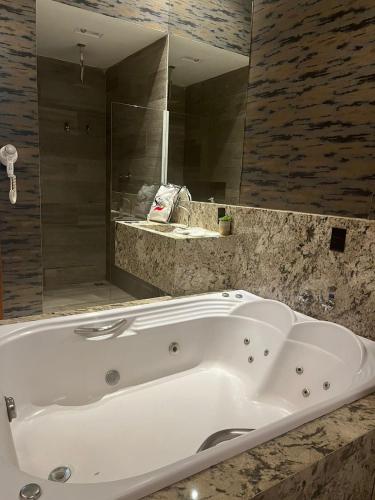 ฝักบัว, Motel Stilo - Adults Only in กอนตาเจง