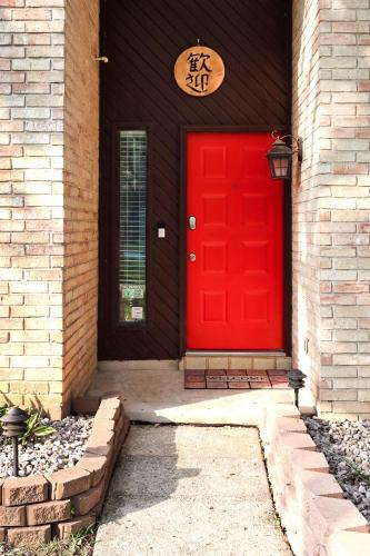 Rakuen - A Birdy Vacation Rental in San Antonio, USA
