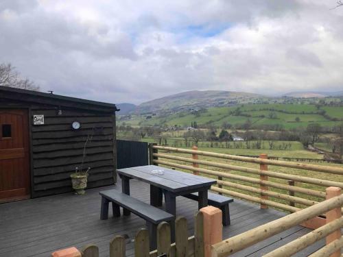 Surrounding environment, The Retreat in Llanrhaeadr-ym-Mochnant