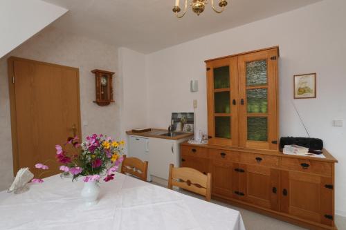 المرافق, Pension Clajus in Ettersbergsiedlung
