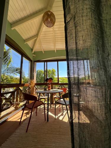 陽台/露台, Studio Karaïbes (Studio Karaibes) in 聖安娜