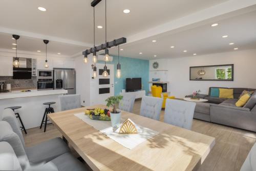 Villa Luka in Veliko Brdo