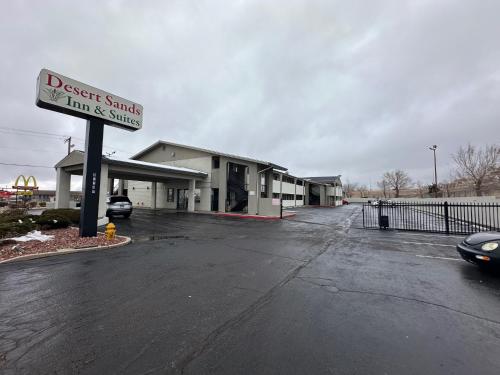 Desert Sands Inn & Suites, Albuquerque