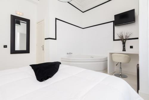 Gran Via 63 Rooms - image 10