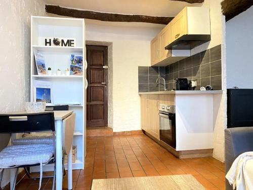 Studio - Vieille ville - 7mn Plage - 2mn Restaurant Musee Commerce in Antibes