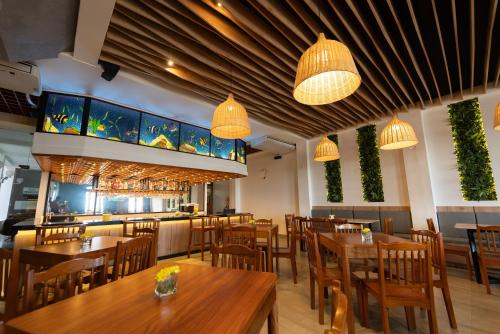 餐廳, La Estacion Gran Hotel in 帕卡斯馬約