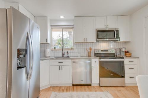 Pet-Friendly Arvada Home about 12 Mi to Red Rocks! in Arvada, USA