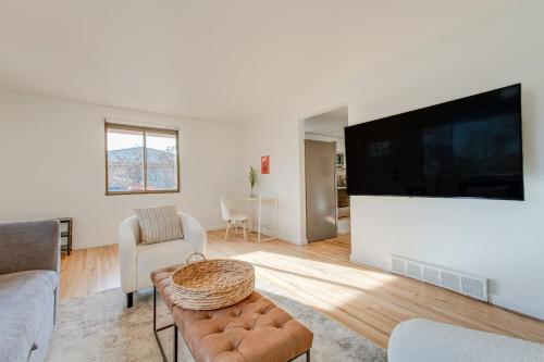 Pet-Friendly Arvada Home about 12 Mi to Red Rocks! in Arvada, USA