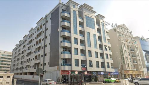 Fancy Partition Room Near Mashreq Metro / SZ Road - image 7