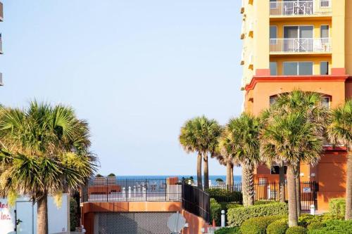 6 Bdrms - OCEAN VIEWS! - Beach Bliss