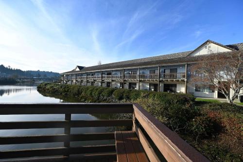 Edgewater Inn Coos Bay