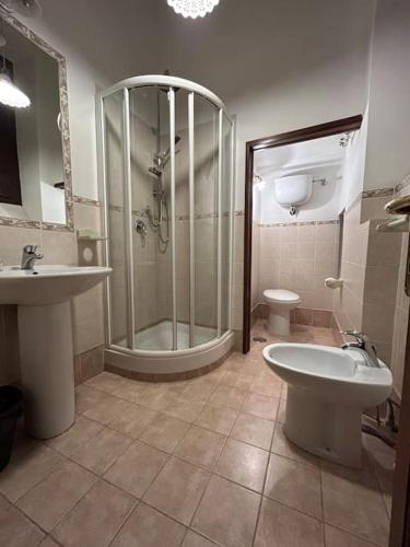Historic Apartment Via dei Coronari, Piazza Navona, Rome (photo 9)