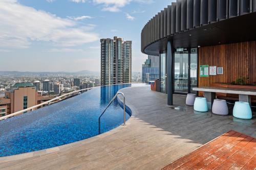 Queen St Residence - image 5