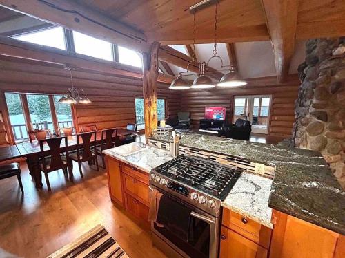 Chapel Forest Cabin in Munising Township (MI)