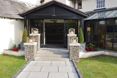 Lakes Hotel & Spa - image 4