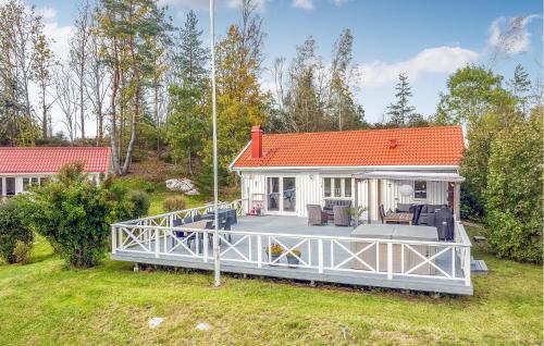 Cozy Home In Uddevalla With House A Panoramic View