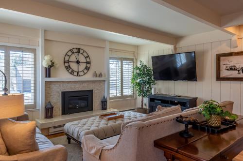 Creekside Condo 1337 -New Listing! Beautifully Remodeled at Sun Valley Resort