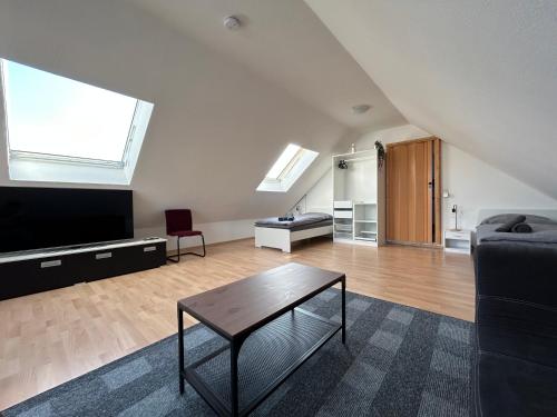 設施, Parkplatze, Einzelbetten, 2 Balkone, fast Wi-Fi 100 Mbit, Homeoffice, Aufzug, lichtdurchflutet, Pano in 埃爾倫塞