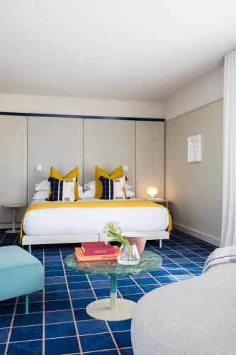Home Suite Hotels Sea Point - image 13