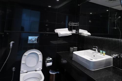 Brown Stone Holiday Homes Business bay - image 12