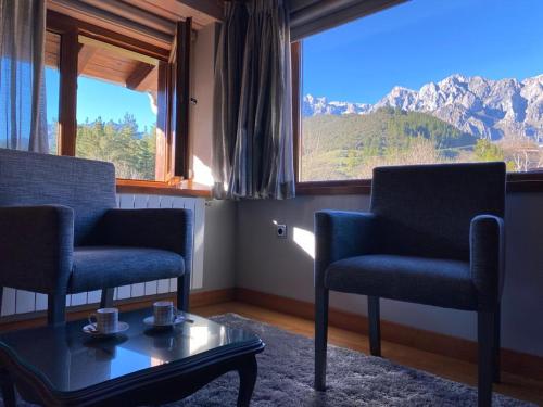 Picos de Europa Suites and Rooms - Hotel - Turieno