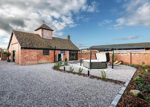 Pigeon House - Renovated barn with hot tub and private garden