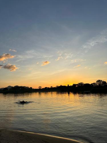 Allnew bangalow Riverside in ミャンコン