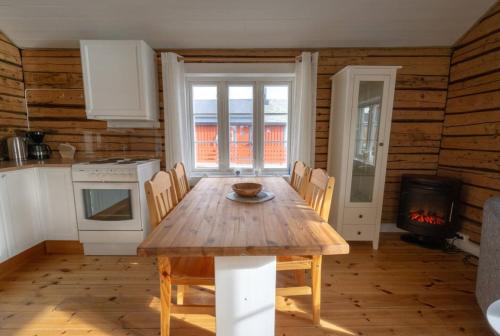Konyha, Explorers Cabin Lofoten Edge in Tind