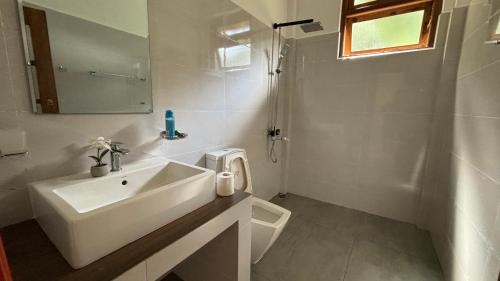 Superior King Room image 1