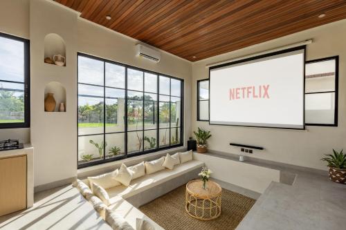 Modern Luxe 2BD w/Cinema + Pool, Dalung (foto 4)