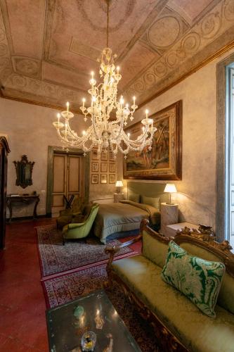 Deluxe Room image 1