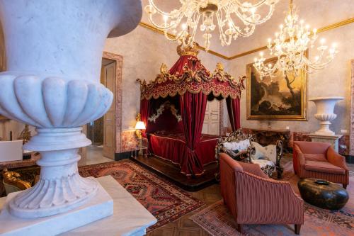 Superior King Room image 1