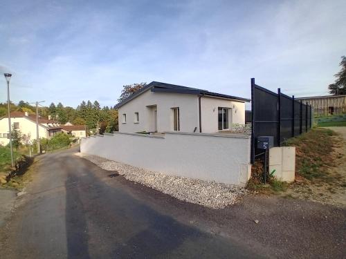 Vista exterior, Pavillon proche LAC Vesoul Vaivre animaux acceptés (Pavillon proche LAC Vesoul Vaivre animaux acceptes) in Vesoul