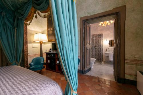 Deluxe Room image 1