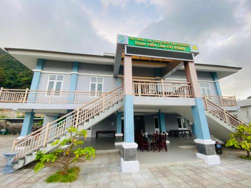 콘다오 섬 Hotels Trạm Kiểm Lâm Cơ Động - Con Dao National Park (Hotels Tram Kiem Lam Co Đong - Con Dao National Park) 3성급 게스트하우스 스위트룸