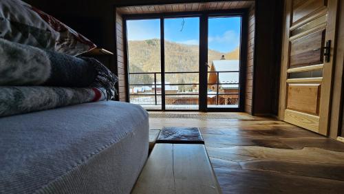 Заміський будинок "Wow дача" та "Soloma house" (Заміськии будинок "Wow дача" та "Soloma house") in Sasivka