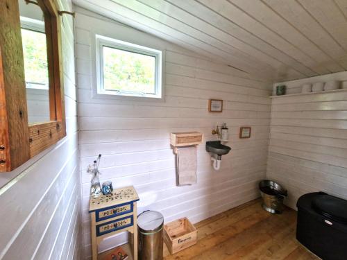 Ванна кімната, Lough Mardal Lodge in Данглов