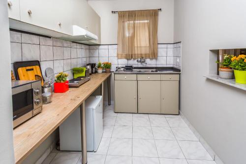 Aris Athens Suites - image 11
