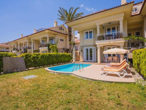 Çalış'ta Denize Sıfır 8 Kişilik Villa Pearl 4 – khách sạn tại Calis Plaji