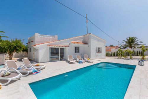 Villa with Private Pool room in Villa Amanecer - PlusHolidays