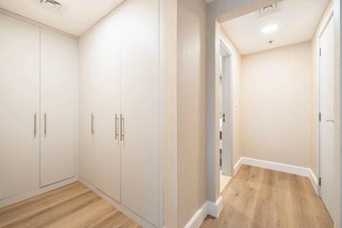 Prime JVC Retreat 1-Bed in Summer Season Community, Dubai (photo 5)