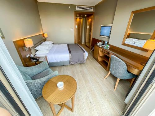 519834056 Holiday Inn Bursa - City Centre by IHG