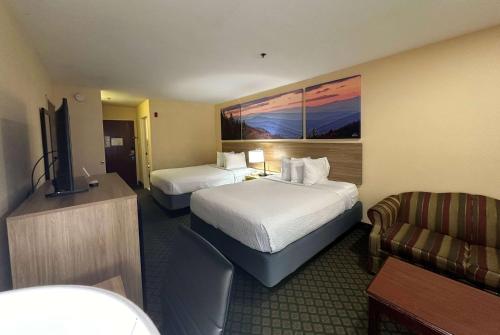 Days Inn & Suites by Wyndham Eunice - image 12