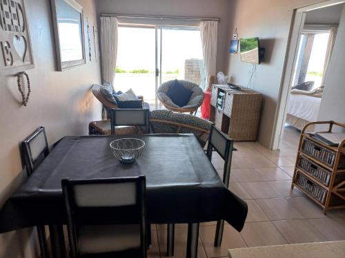 The Sparrow's Nest Beach-Front Self-catering The Sparrow's Nest Beach-Front Self-catering