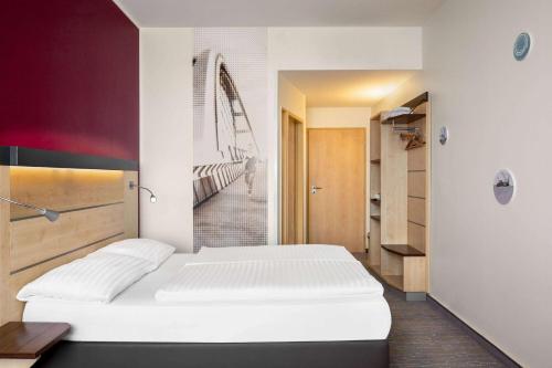Comfort Room image 4