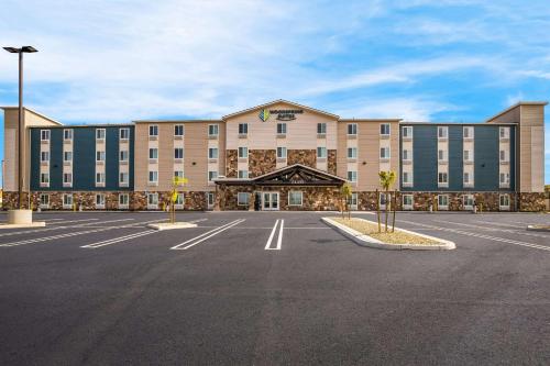 . WoodSpring Suites Moreno Valley