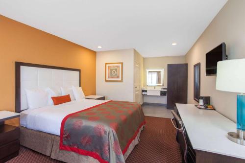 Ramada by Wyndham Culver City, Лос-Анджелес (фото 8)