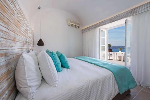 Athina Luxury Suites - image 11